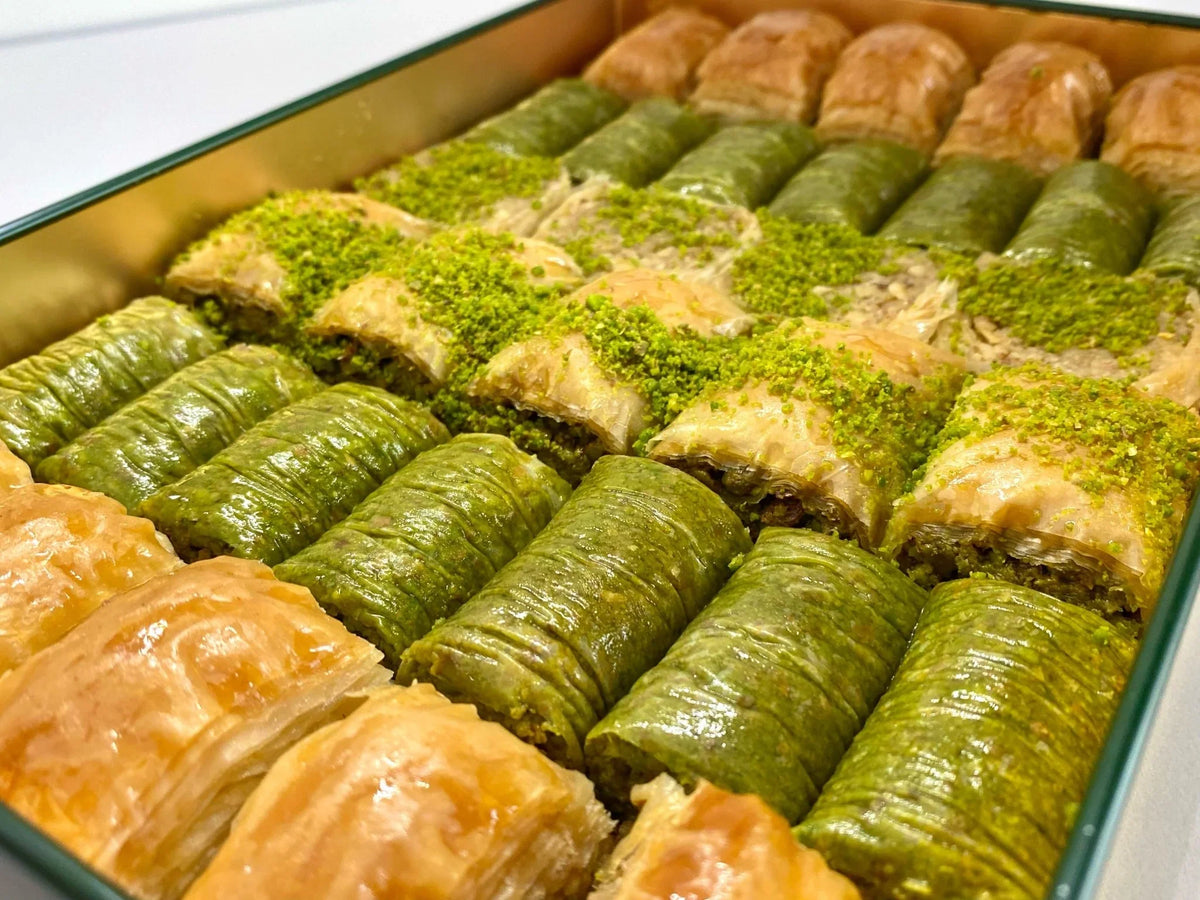 Karakoy Gulluoglu | Turkish Assorted Baklava in Metal Gift Box