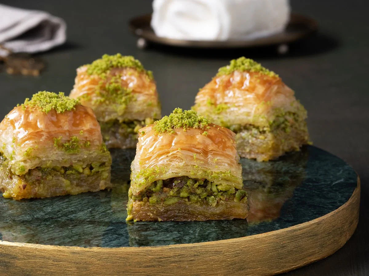 Karakoy Gulluoglu  Turkish Lasting Baklava with Pistachio